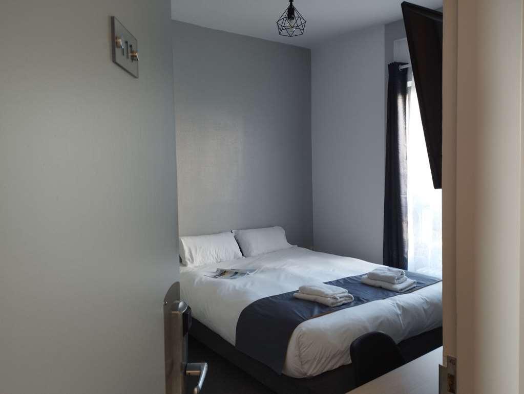 Brit Hotel Armor Guingamp Kamer foto