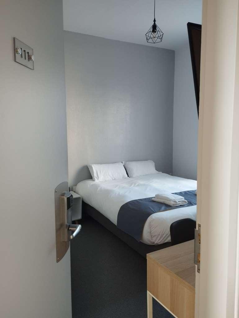 Brit Hotel Armor Guingamp Kamer foto